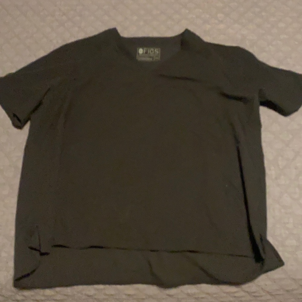 Figs scrub top